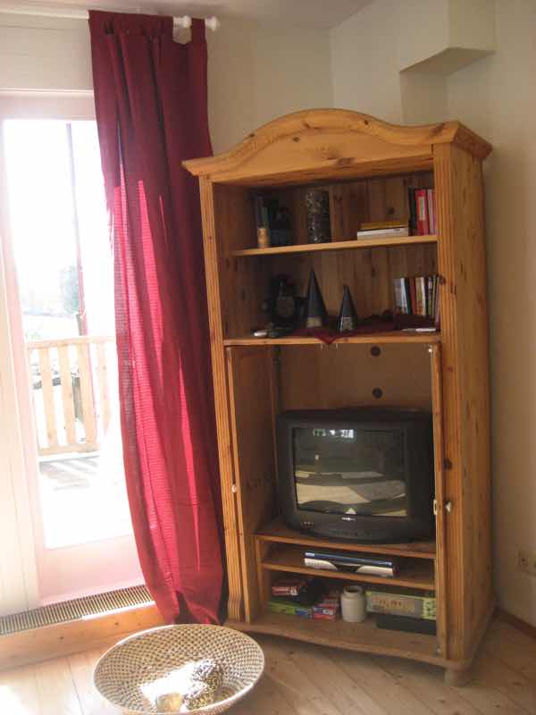 Wohnzimmer (EG) Fernsehschrank